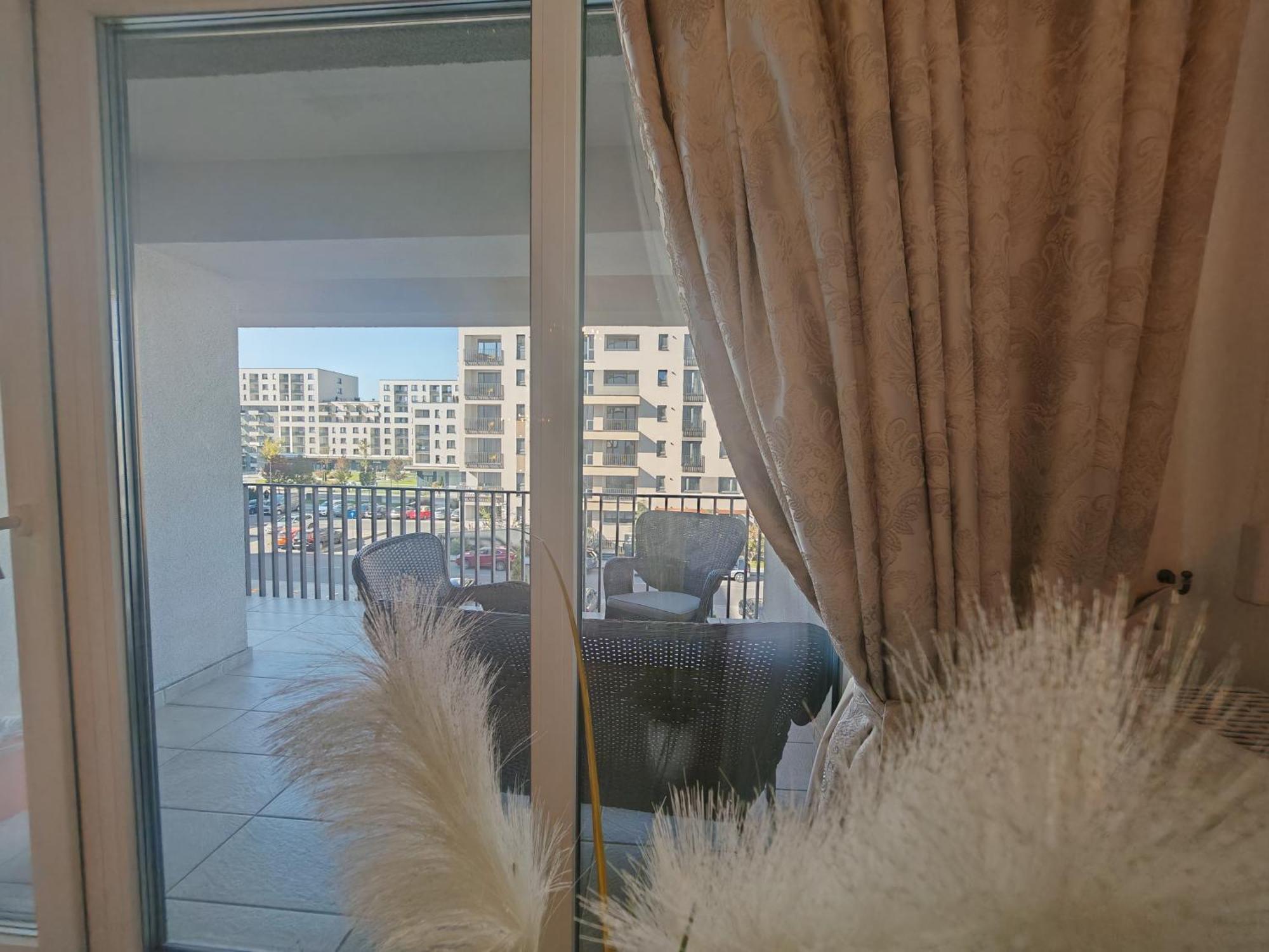 Coresi Mall Exclusive #Collection Apartments & Studios ブラショフ エクステリア 写真