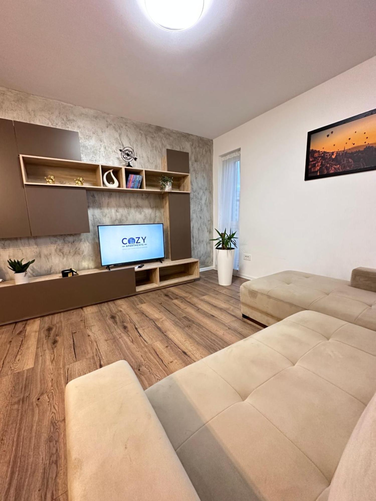 Coresi Mall Exclusive #Collection Apartments & Studios ブラショフ エクステリア 写真