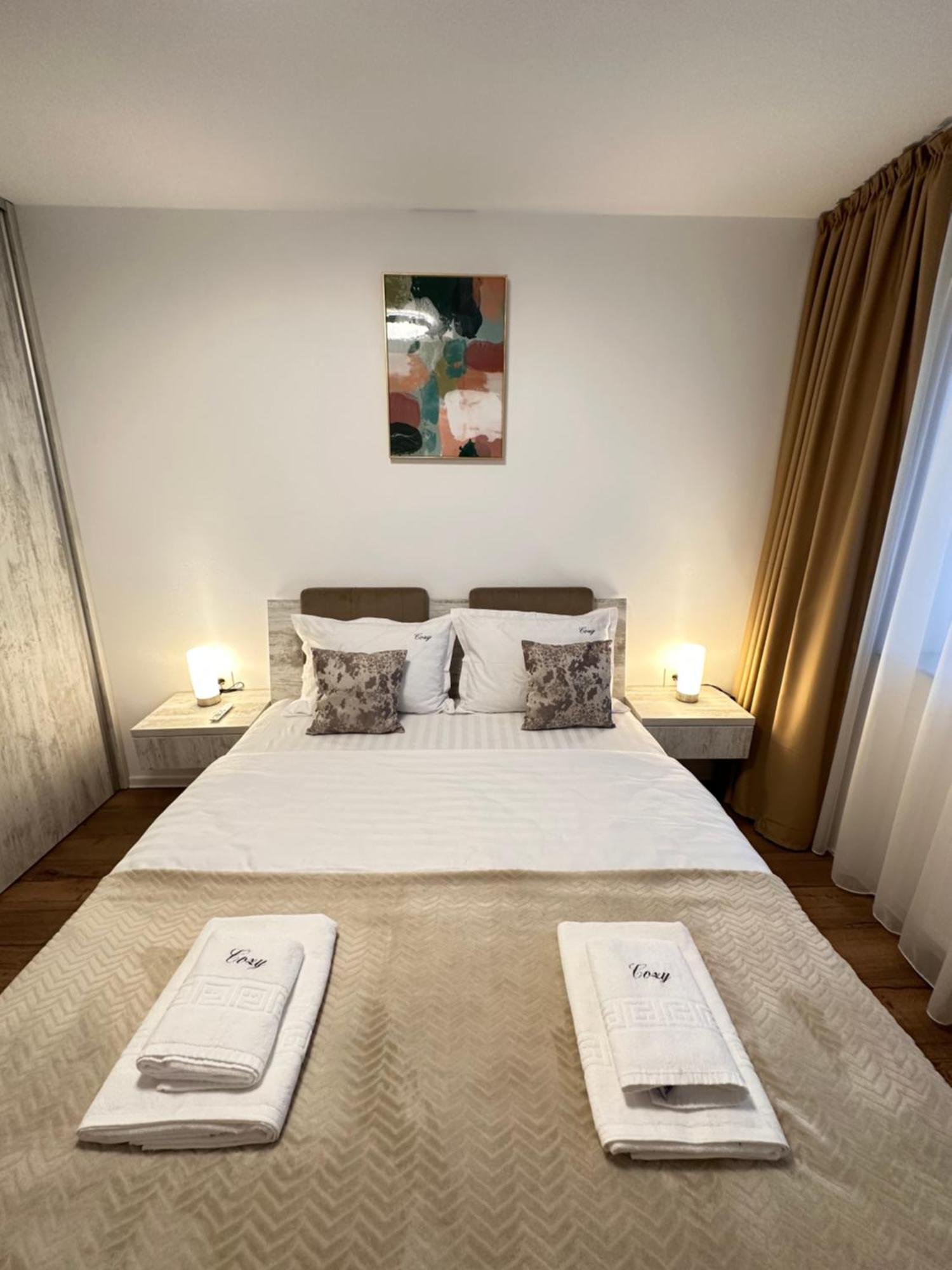Coresi Mall Exclusive #Collection Apartments & Studios ブラショフ エクステリア 写真